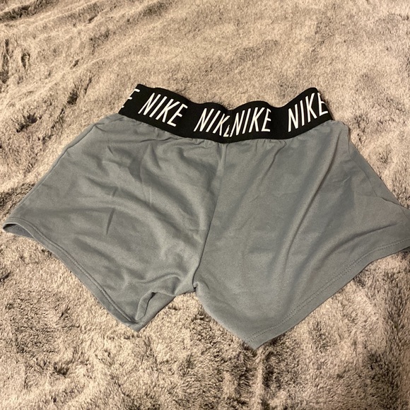 nike dry fit active shorts - Picture 3 of 3